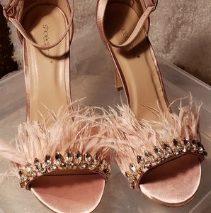Nude Feather Stillettos